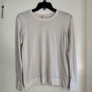 LULULEMON SIZE 6 TOPS BUNDLE